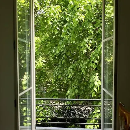 Charming Hideaway Paris