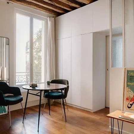 Charming Hideaway Apartment